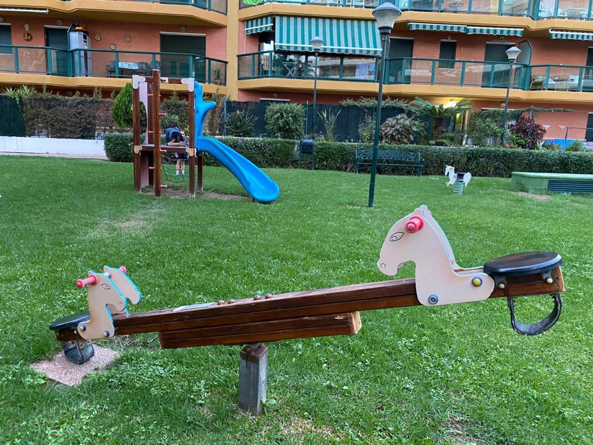 Torremolinos, Playa Del Bajondillo, Primera Linea Extérieur photo